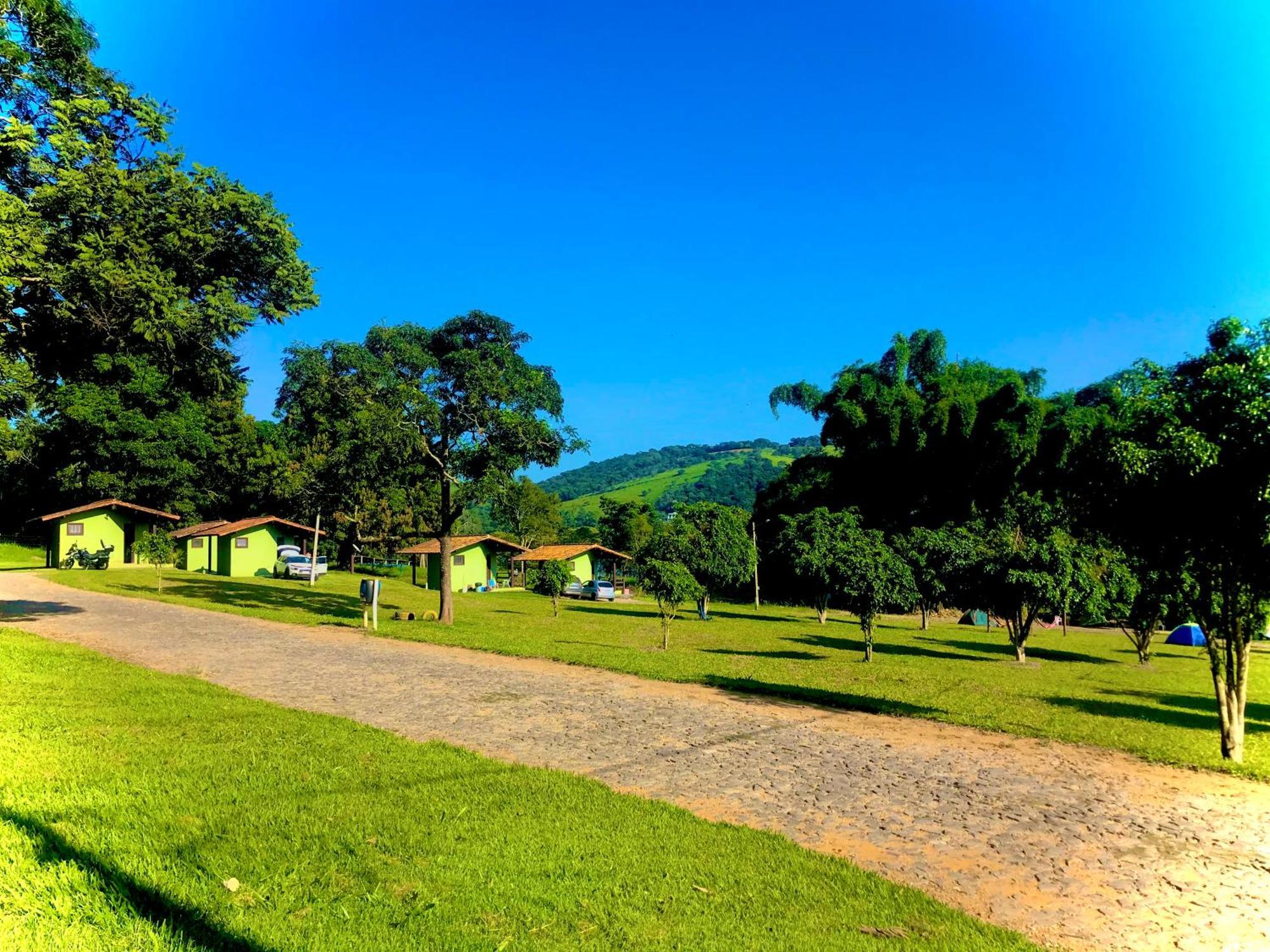 Pousada E Camping Recanto Da Praia Otel Capitólio Dış mekan fotoğraf